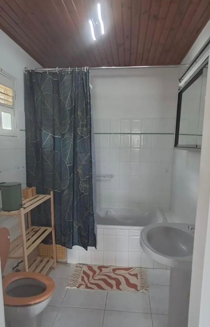 Nyaraló Villa 4 P, 3 Chambres, Avec Jardin Ti'Kaz Groot Rivière-Salée