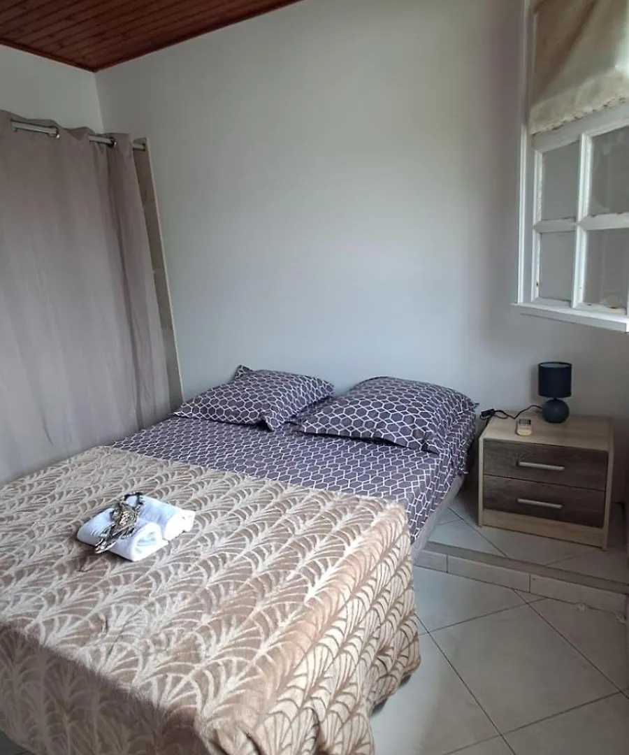 Villa 4 P, 3 Chambres, Avec Jardin Ti'Kaz Groot Riviere-Salee